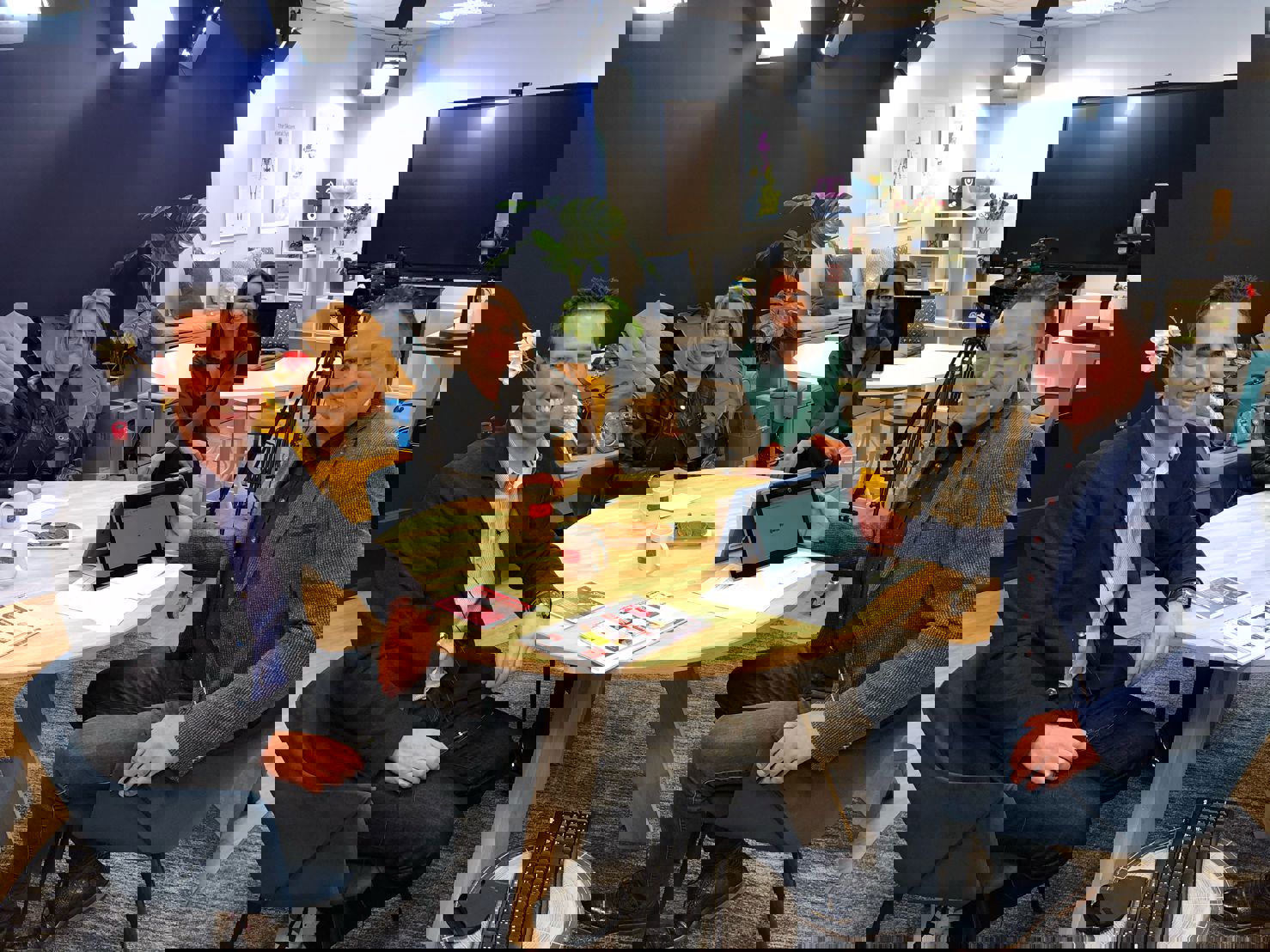 111 (1)
